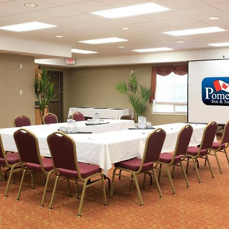 Pomeroy Inn And Suites Chetwynd Extérieur photo